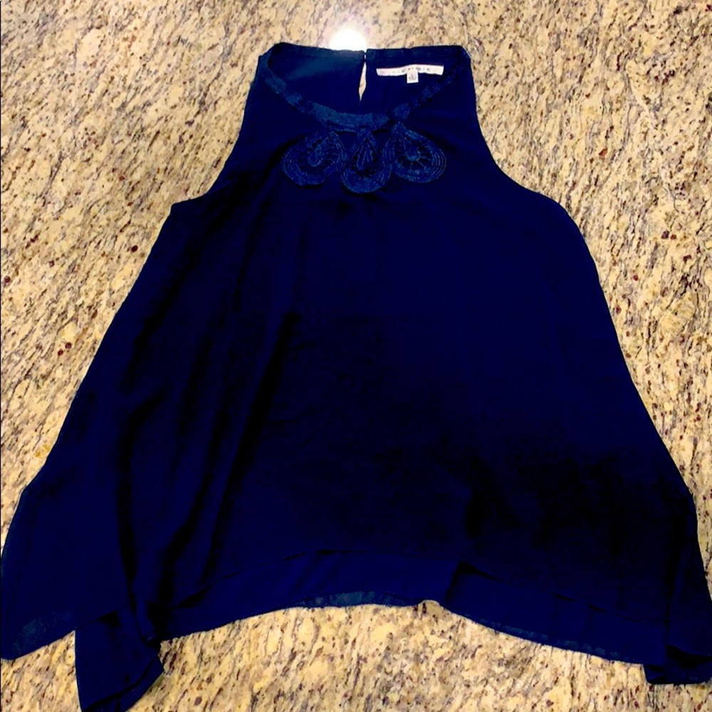 Max Studio size L women’s top